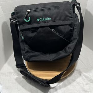 Columbia Outfitter Unisex Messenger Cross Body Diaper Bag Black Changing Pad